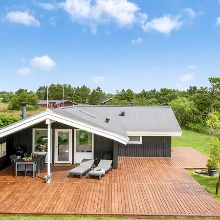 Feriehus Kari - 900m From The Sea By Interhome *