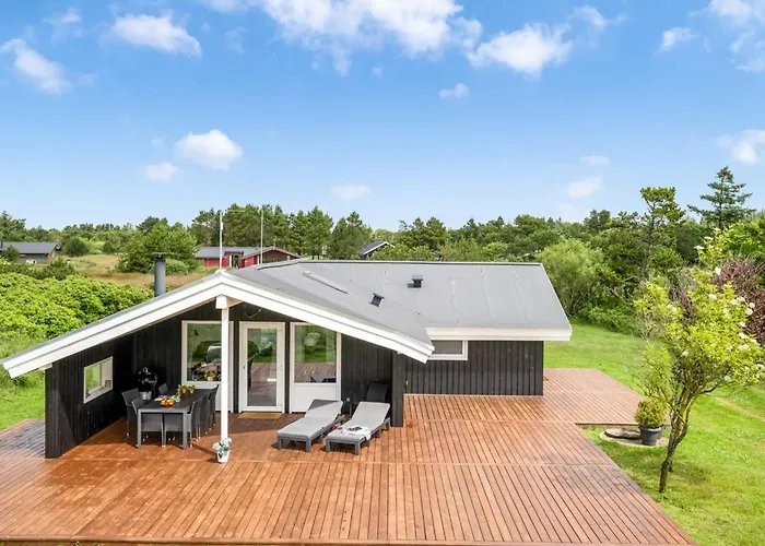 Сasa de vacaciones Kari - 900m From The Sea By Interhome *